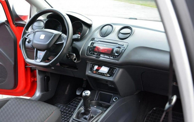 Seat Ibiza cena 26900 przebieg: 234100, rok produkcji 2012 z Borne Sulinowo małe 596